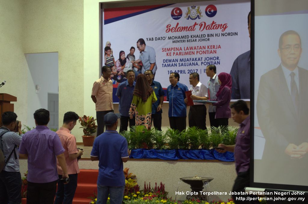 Majlis Penyerahan Sijil Bantuan PGU DUN Pulai Sebatang 