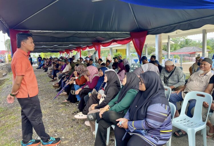 BANTUAN TUNAI RM200 KEPADA PETANI AGROMAKANAN DUN TENGGAROH FASA 3.0 (SESI 2)