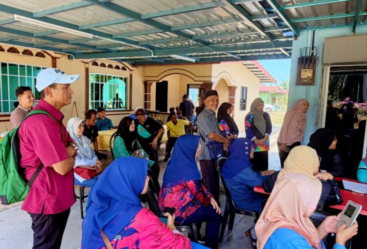 LAWATAN TINJAUAN TEKNOLOGI PERTANIAN KOMUNITI ROMBONGAN ZON PAHANG TIMUR KE DAERAH MERSING
