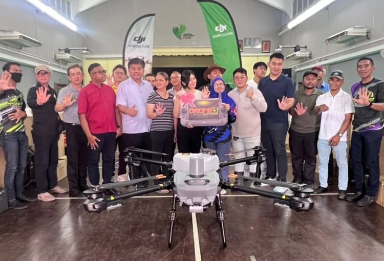 MAJLIS PENYERAHAN INSENTIF DRON PERTANIAN JABATAN PERTANIAN NEGERI JOHOR TAHUN 2026